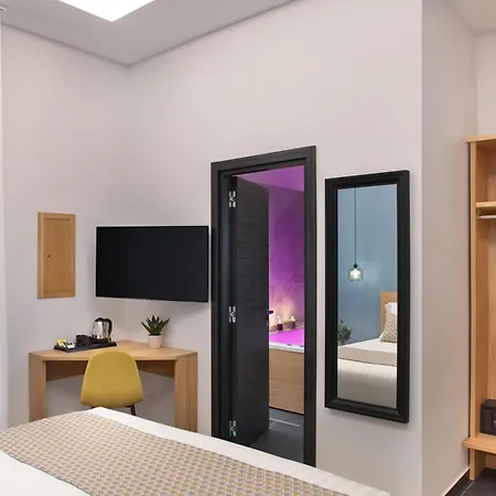 Main - Duomo 4* נאפולי